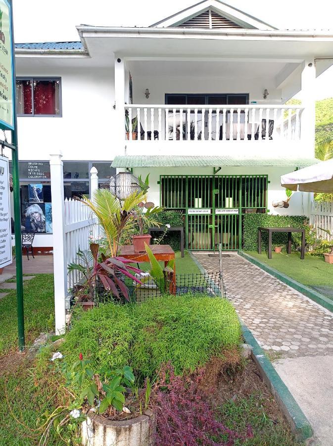 Les Forbans Selfcatering Apartment Takamaka Exterior photo