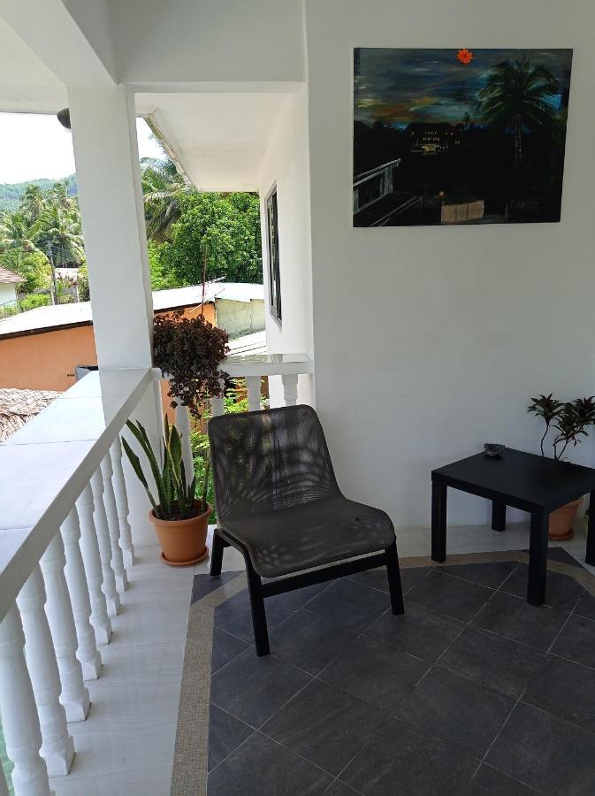 Les Forbans Selfcatering Apartment Takamaka Exterior photo